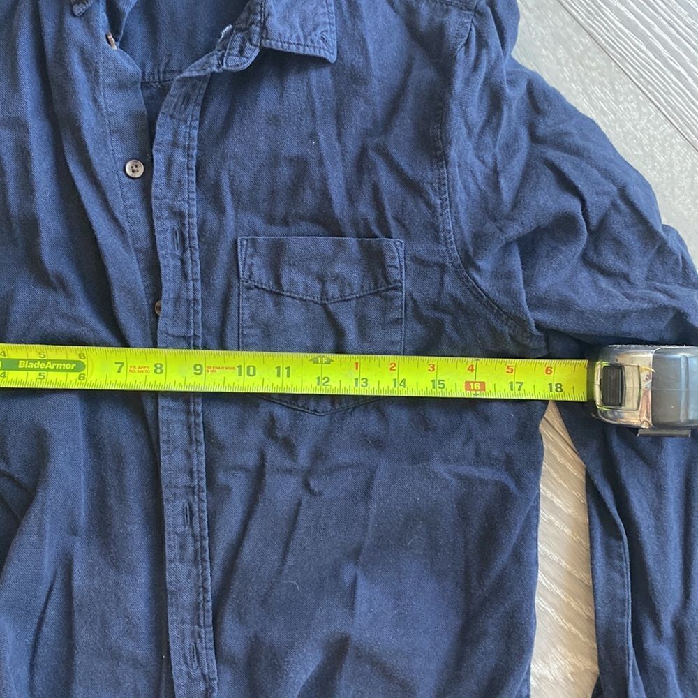 H&M Button Up Shirt - Picture 4 of 4